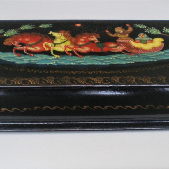 Russian USSR Signed PALEKH Палех Lacquer Jewelry Trinket Box 5 7/8" x 2 3/4" - Picture 5 of 12